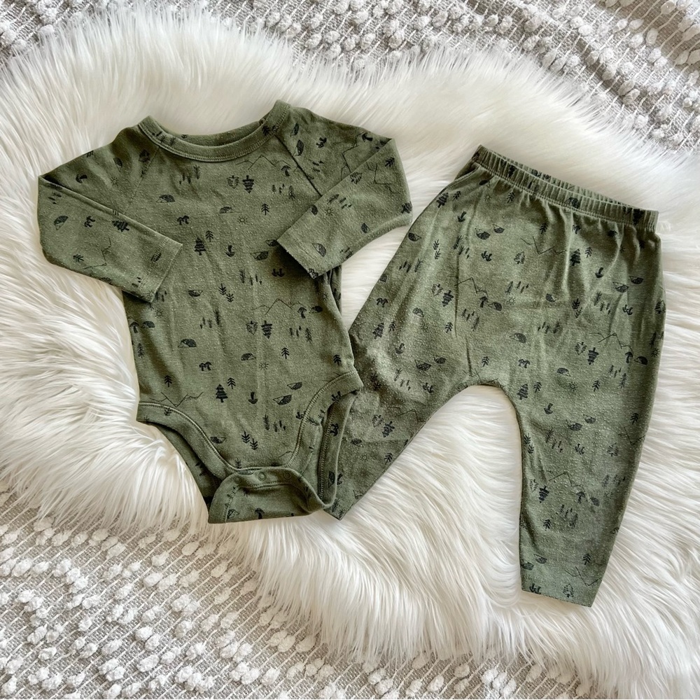 (💚4/$20) Dark green 2 piece outfit